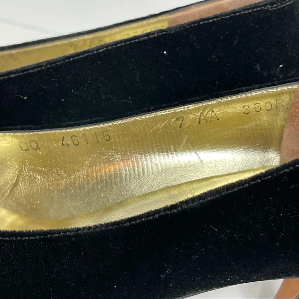 Salvatore Ferragamo Kitten Heel Cap Toe Black Pumps Size 7AA